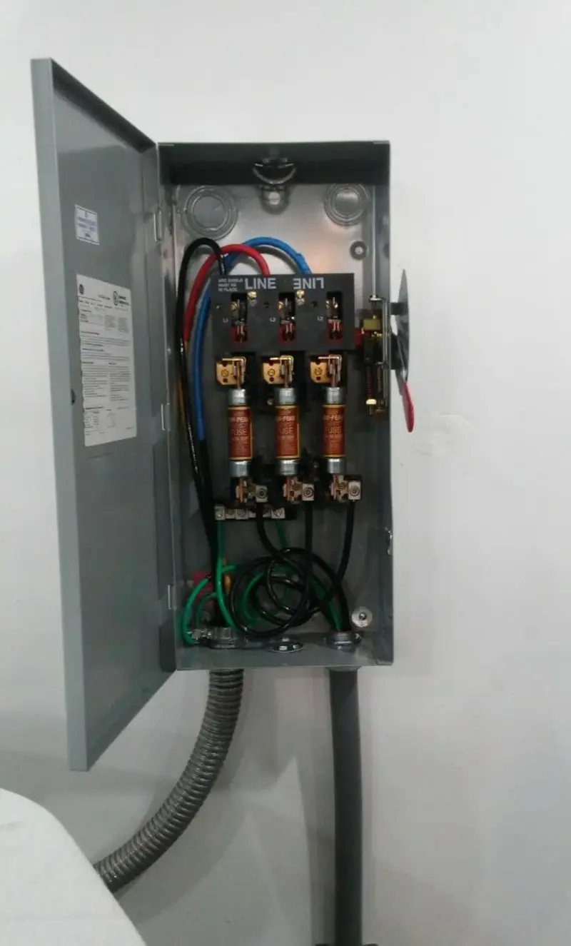 Three-phase disconnect switch installed for Smoke Detector Installation in Howards Grove